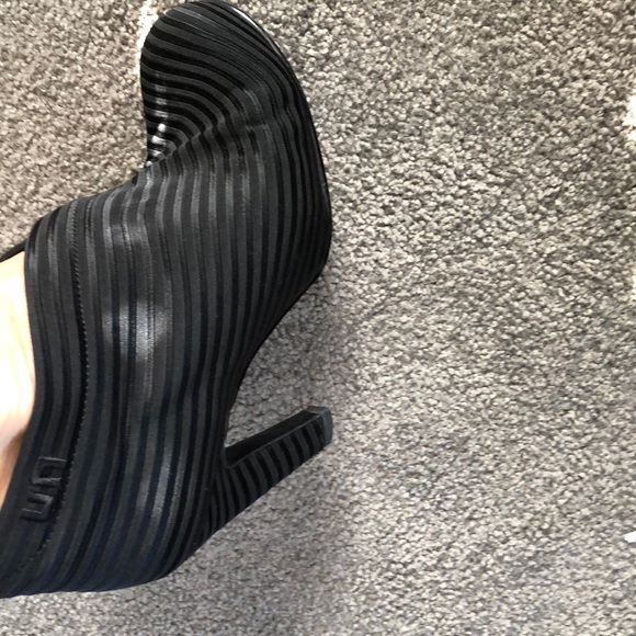 United Nude almost new fabric booties - Picture 3 of 11